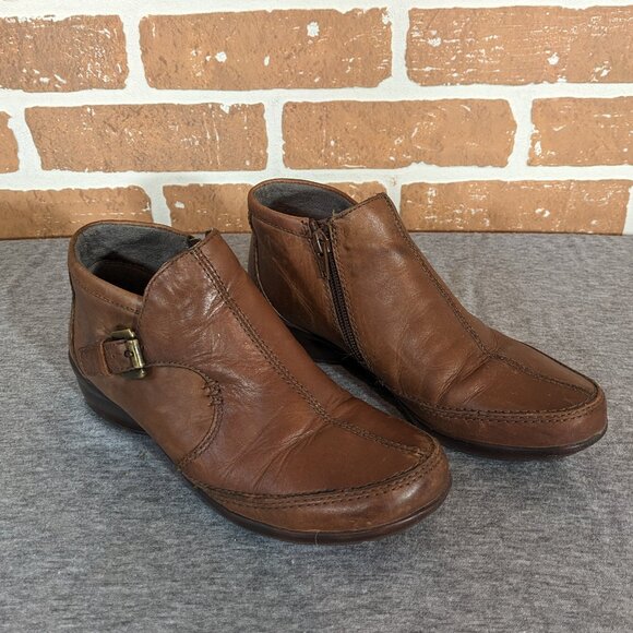 Naturalizer Ankle Booties - Picture 2 of 6